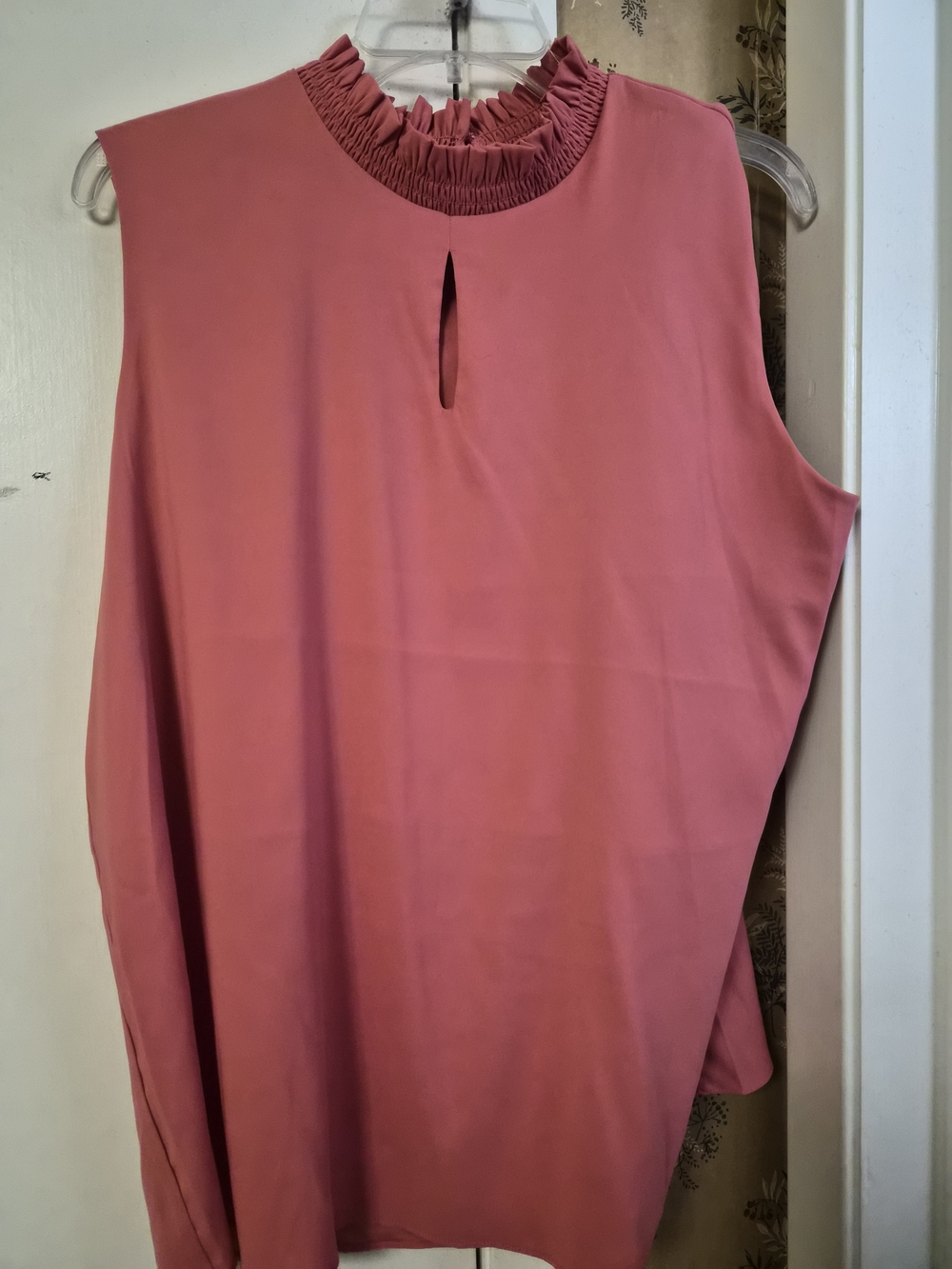 Tahari Dusty Rose Sleeveless Ruffle-Neck Blouse